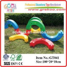 Amusement Park Equipment Plastic Kids Half Wave Bending S Bridge